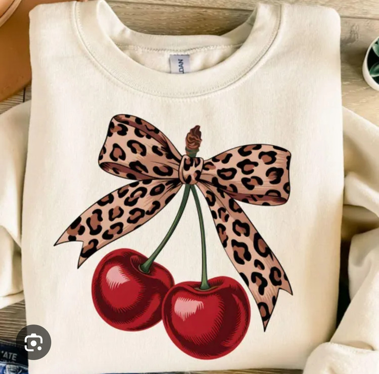 👕 تیشرت باکسی زنانه طرح پاپیون پلنگی و گیلاس